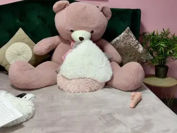 Free Porn Cam with KirraWhite - Bongacams