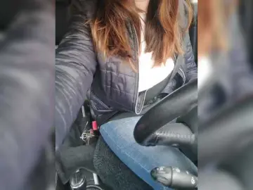 Adult Webcam with your-lioness - Bongacams