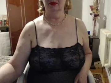 Sex Chat with Secretfox - Bongacams