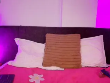 Best live sex cam show with EmiilyGrantt - Bongacams