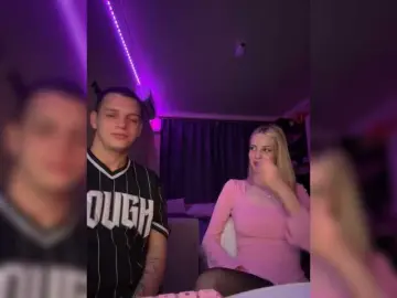 Watch Live Sex Cams with Lesanamikki - Bongacams