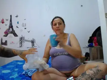 Live Porn with allisonbaby - Bongacams