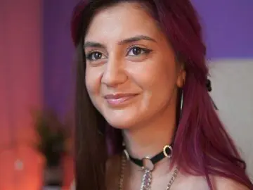 Live Sex with SabrinaHope - Bongacams