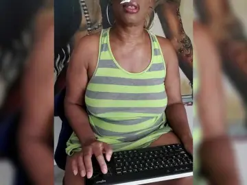 Private Sex Chat with QueenAnitaDix - Bongacams