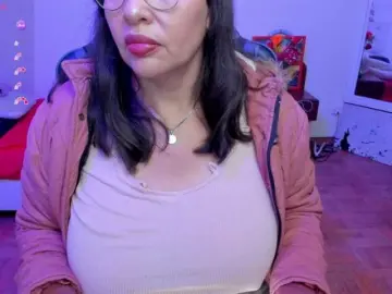 Best Webcam with esmeraldamilf - Bongacams