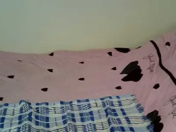 Free Live Porn with PetiteKitty - Bongacams
