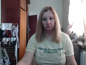 Private Sex Chat with BustyBlondy - Bongacams