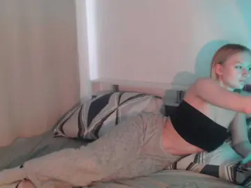 Adult Webcams with Chloe1love - Bongacams