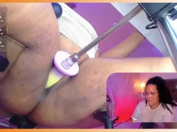 Adult Video Chat with MhiaRey - Bongacams