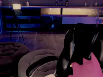 Nude Webcam with DannieSmith1 - Bongacams