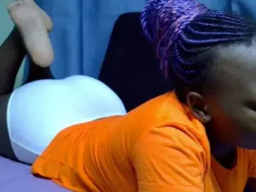 Sex Chat with Sexxybutt01 - Bongacams