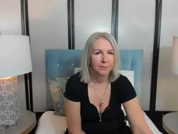 Sex Cam with EricaDevil - Bongacams