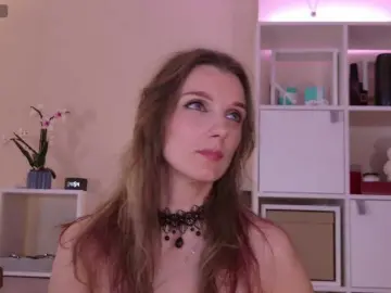 Live Sex with Karamelsw - Bongacams