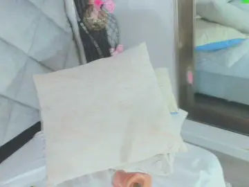 Nude Webcam with Sara-Channel - Bongacams