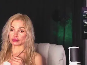Sex Chat with Margo77-1 - Bongacams