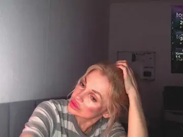 Live Sex Cam with Margo77-1 - Bongacams