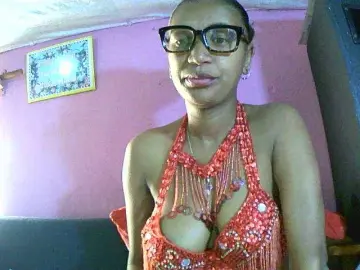 Adult Webcam with Mynah - Bongacams