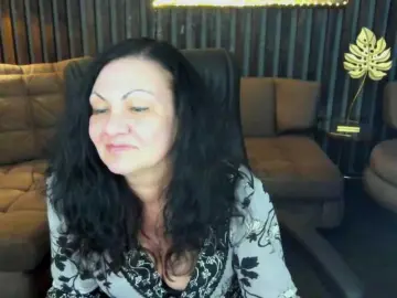 Live Porn with IrissMoon - Bongacams