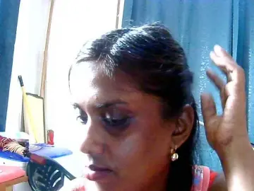 Watch Live Sex Cams with Anshia - Bongacams