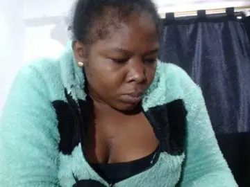 Live Sex Cam with mamy02 - Bongacams