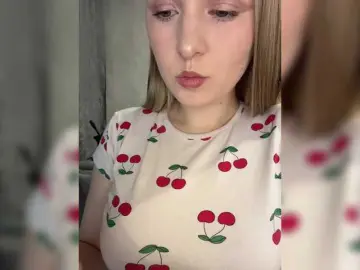 Watch Live Sex Cams with Peach--Alice - Bongacams