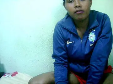 Best Webcam with Cathie69 - Bongacams