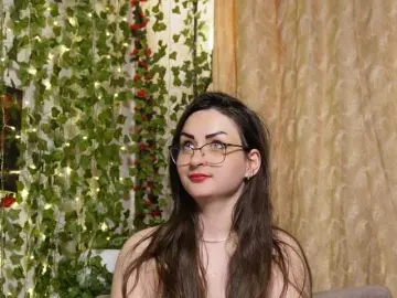 Sex Chat with NaughtYHomemadE - Bongacams