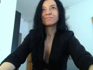 Best live sex cam show with blueyesbaby - Bongacams