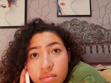 Sex Cam with meganrousx - Bongacams