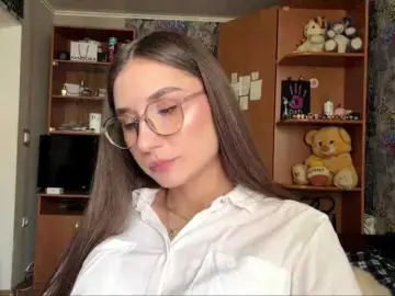 Live Sex Cam with GeorgeannBartkowiak - Bongacams