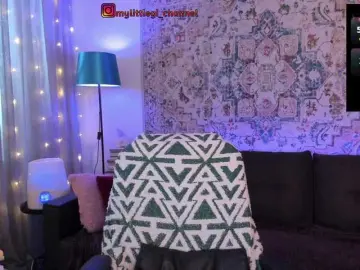 Private Sex Chat with MyLittlegi - Bongacams