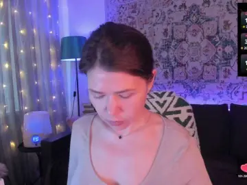Live Sex Cam with MyLittlegi - Bongacams