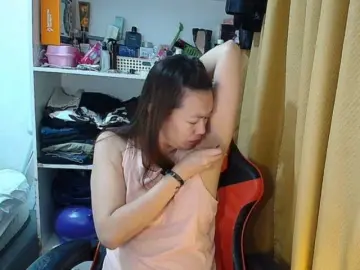 Watch Live Sex Cams with bulaklak08 - Bongacams