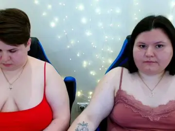 Free Live Porn with BeckyAndEllen - Bongacams