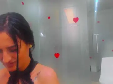 Live Sex Cam with queenrafaelle - Bongacams