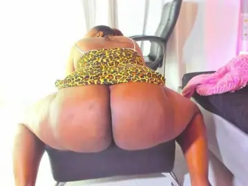 Live Sex Cam with NikollSalas - Bongacams