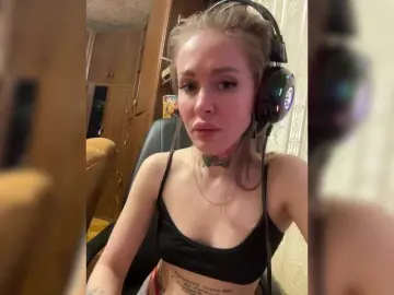 Free Porn Cam with Letti28 - Bongacams