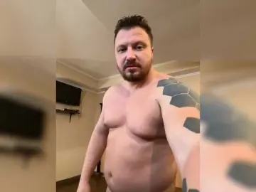 Sex Chat with SnakeTina - Bongacams