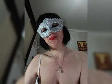 Live Porn with Lilya18 - Bongacams