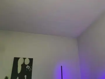 Best live sex cam show with dalmatian-girl - Bongacams