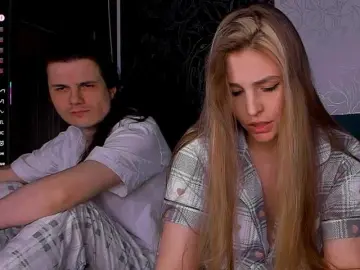 Live Sex Cam with QueenAfina - Bongacams