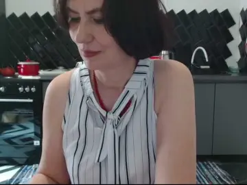 Adult Video Chat with ANGELALADI - Bongacams