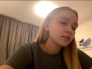 Live Porn with HerminiaLanting - Bongacams