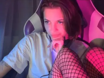 Sex Chat with MiraLaPics - Bongacams