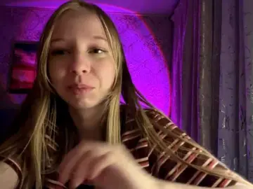 Watch Live Sex Cams with MercyDiamant - Bongacams