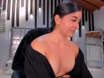 Free Porn Cam with MilaColeman - Bongacams