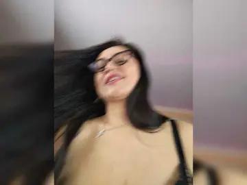 Live Sex with AlicaMiller - Bongacams