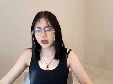 Free Porn Cam with MyrleHenggeler - Bongacams