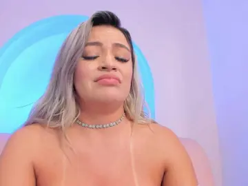 Adult Video Chat with milaowens - Bongacams