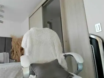 Sex Cam with NatalieeClark - Bongacams